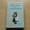 Lark Rise to Candleford (The World's Classics).